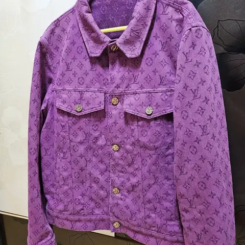 루이비통 모노그램 자켓 스톤아일랜드 몽클레어