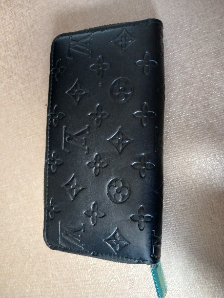 (새제품)[루이비통] 엠보스 블랙 지퍼 장지갑(이미테이션?)