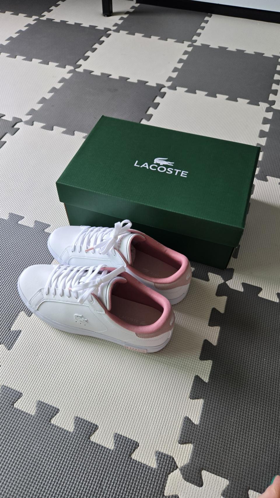라코스테 레더 스니커즈 사이즈250(구매12만)