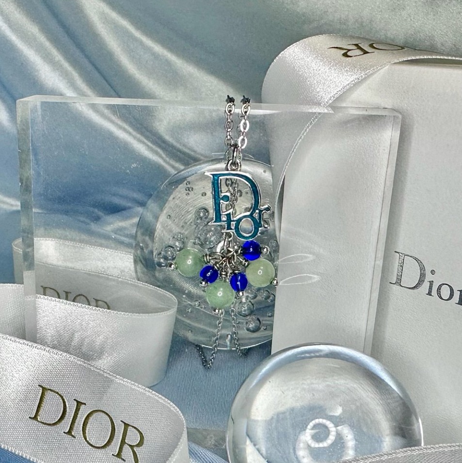 디올 블루 비즈목걸이