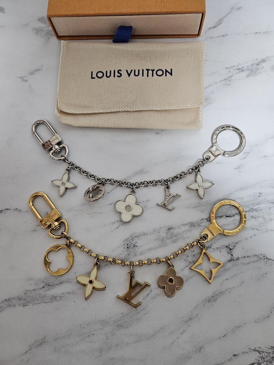 루이비통 에삐 백참 키링 플뢰르 (금장/은장)