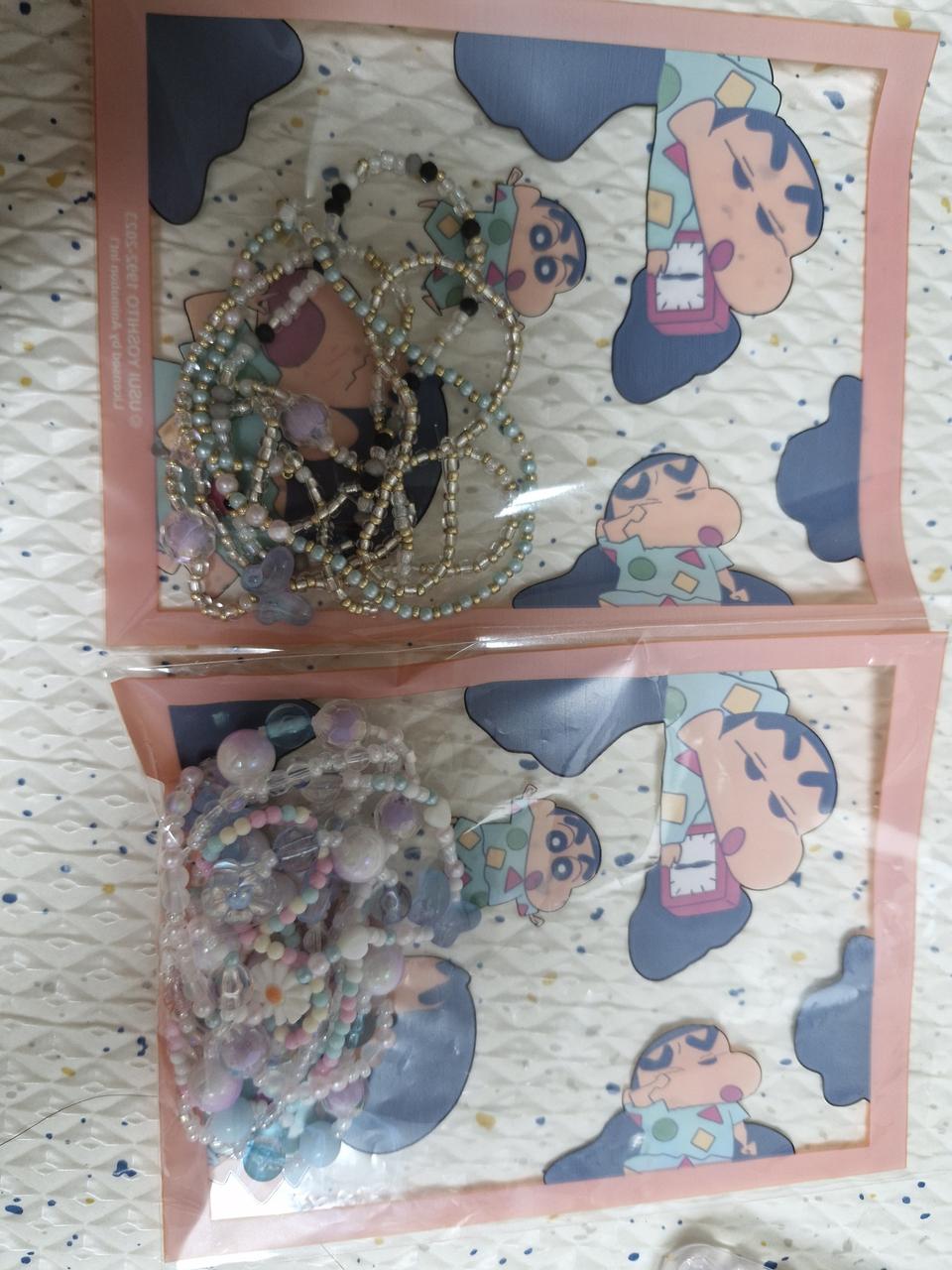 핸드메이드 비즈로만든 키링.팔찌.1000원에.팔아요