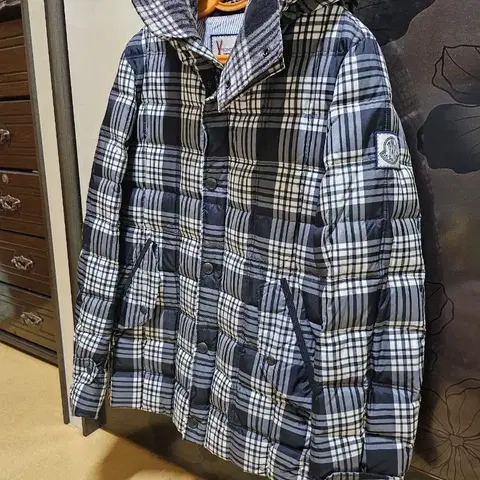 몽클레어 감마블루 체크 패턴 패딩 자켓