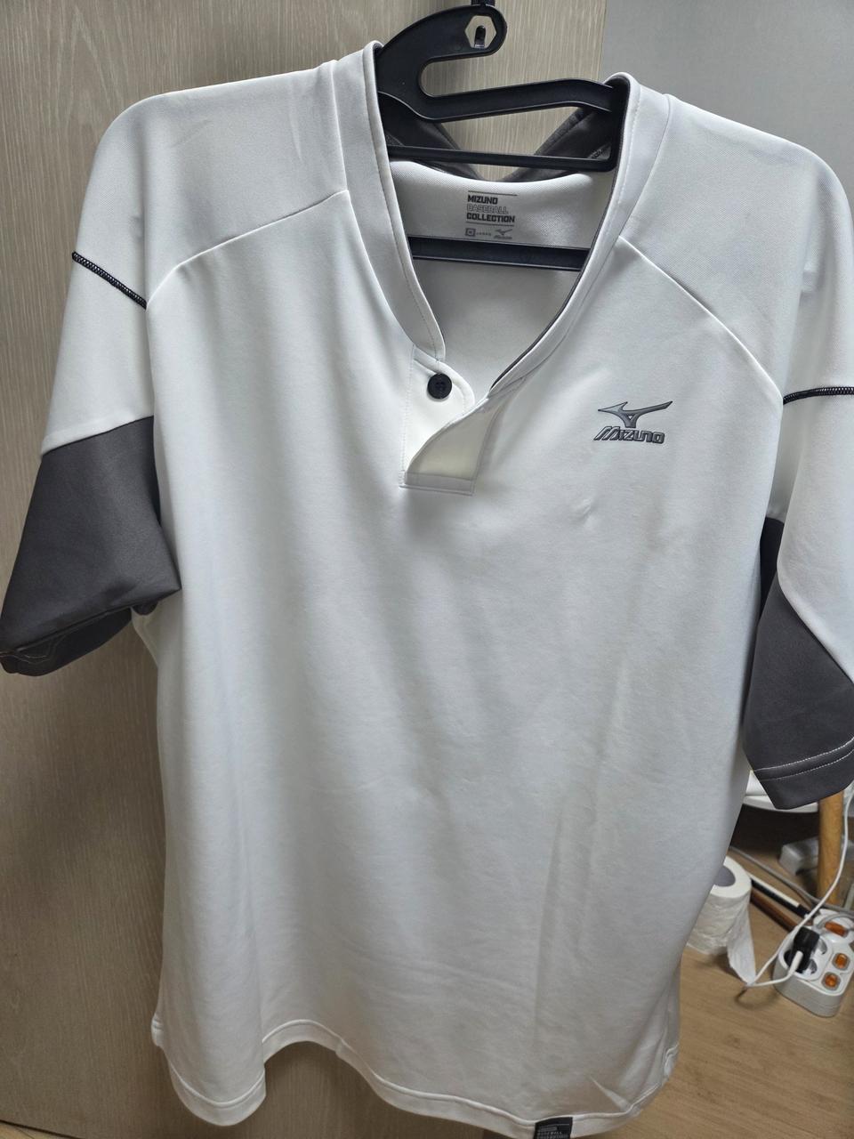 미즈노 반팔 티셔츠