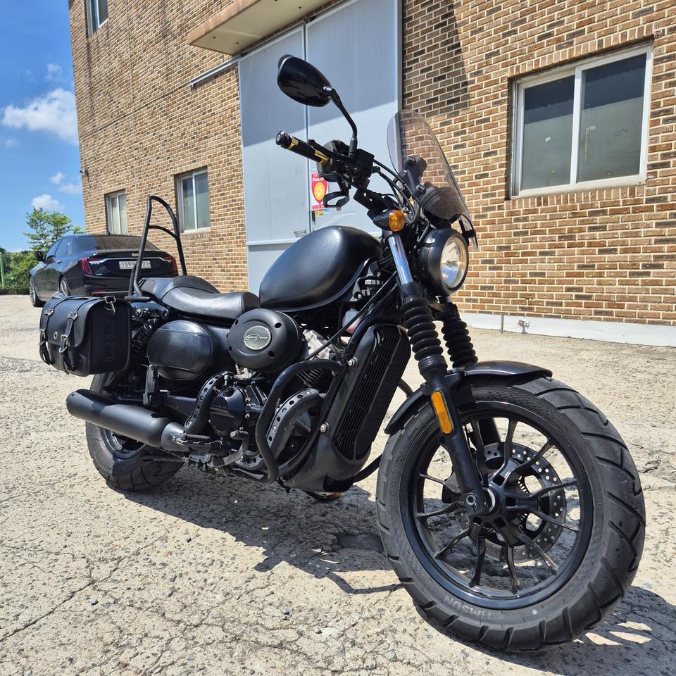 KR모터스 아퀼라300/22년식/7천km/커스텀머플러구변