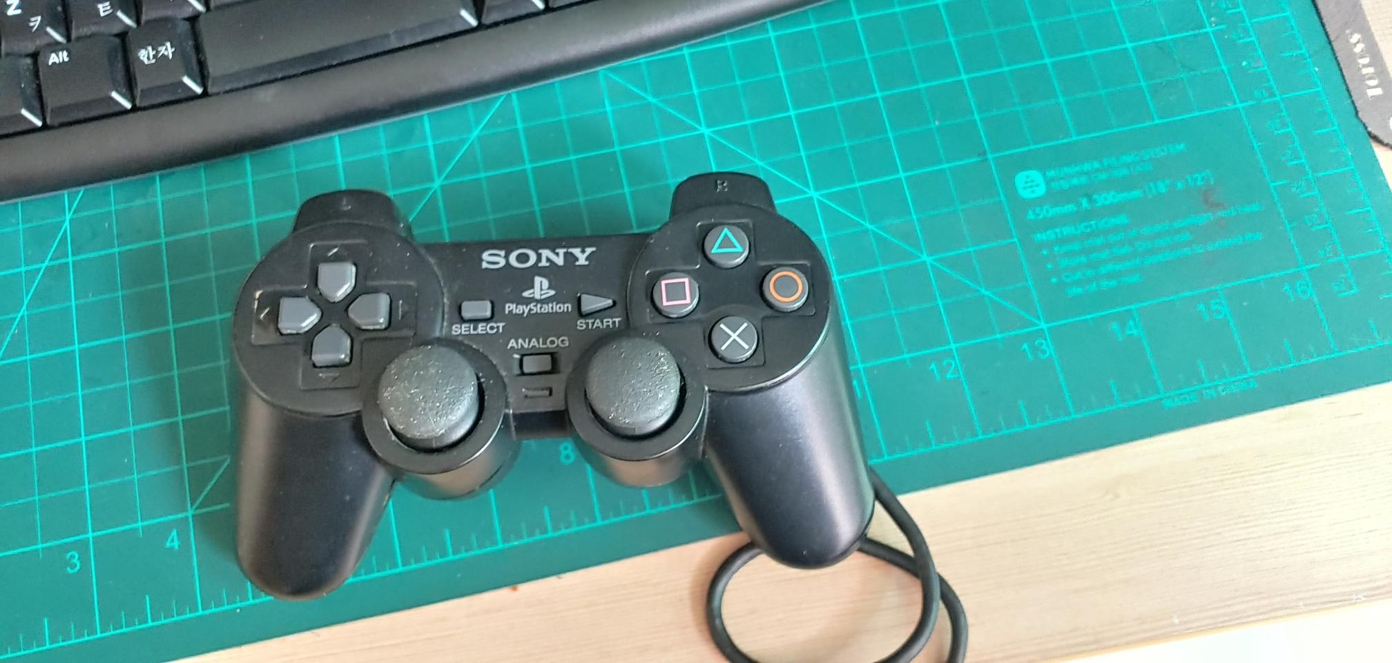 소니 플스2 듀얼쇼크2 컨트롤러