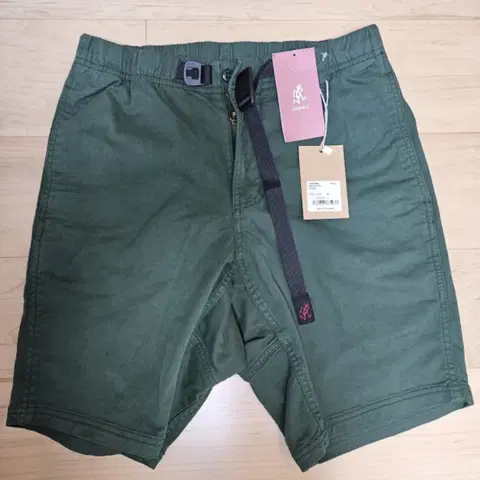 그라미치 nn쇼츠 올리브 m 새상품