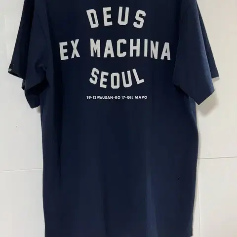 데우스 엑스 마키나 서울 네이비 L