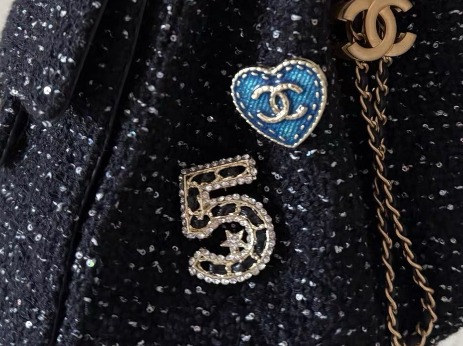 샤넬 스타일 넘버5 브로치