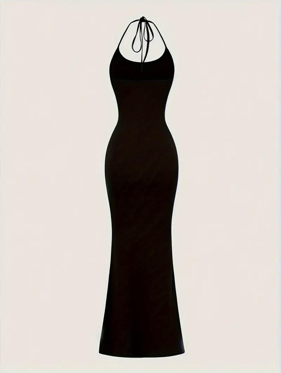 블랙 홀터넥 맥시 드레스