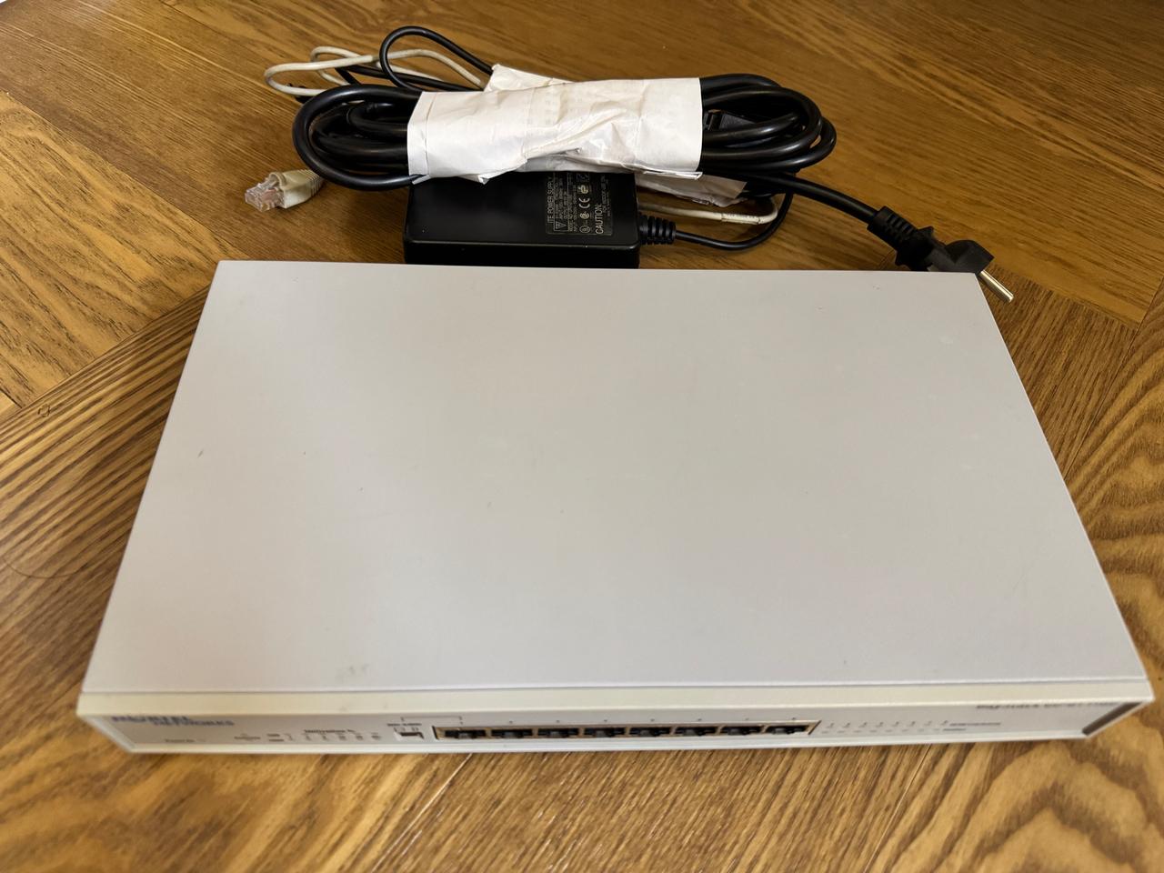 노텔 네트웍스 Nortel BayStack 60-8T Hub