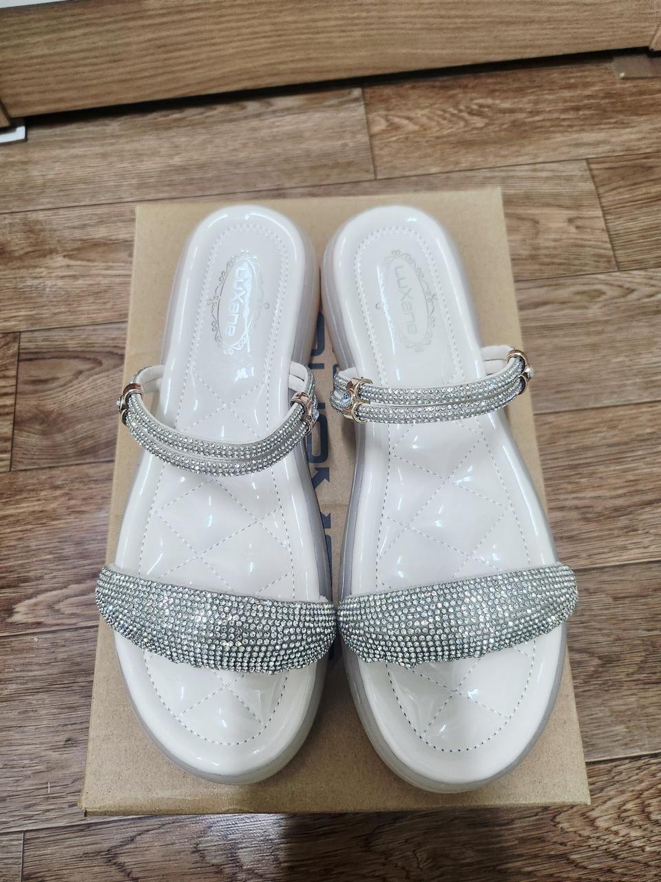 큐빅 투웨이슬리퍼샌들245(새상품)