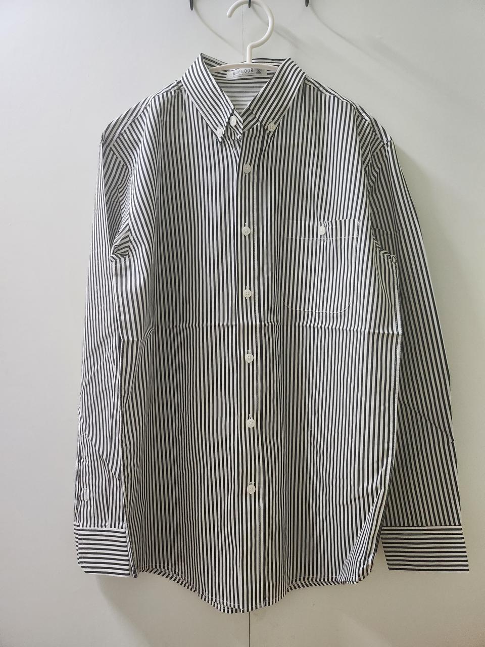 블랙스트라이프셔츠(새상품)