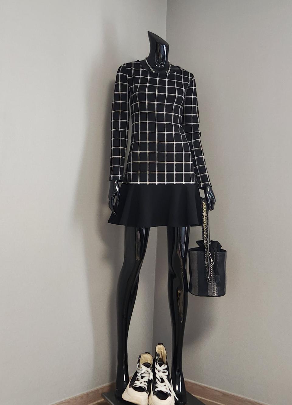 스퀘어패턴 간절기원피스