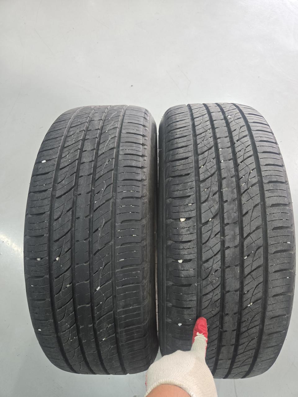 235 55 19 중고타이어 판매합니다. 금호타이어 kl33