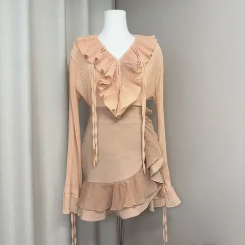 플리츠 블라우스