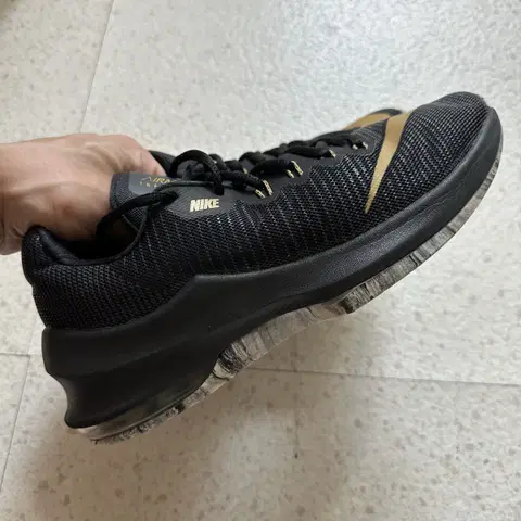 나이키 에어맥스 인퓨리에이트2 로우 운동화 250