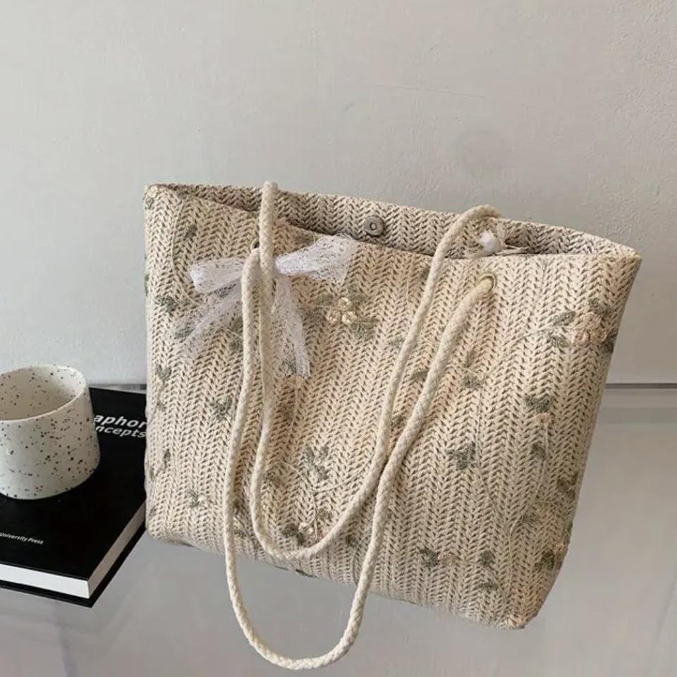 (새상품)꽃무늬 라탄 숄더백 토트백