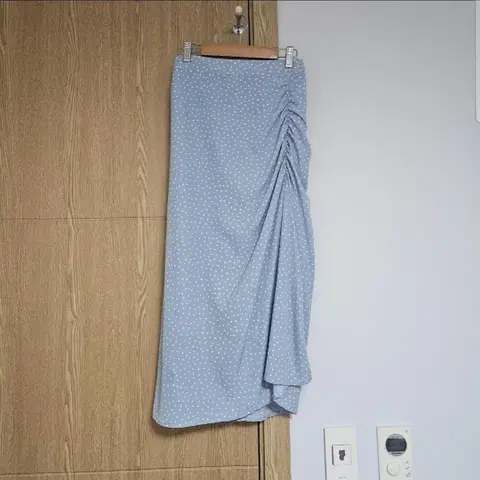 여름 여자 셔링 A라인 하늘색 도트 스카이블루 롱스커트 긴치마