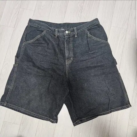 Qt8 큐티에잇가먼츠 남성 흑청반바지 데님팬츠 33인치