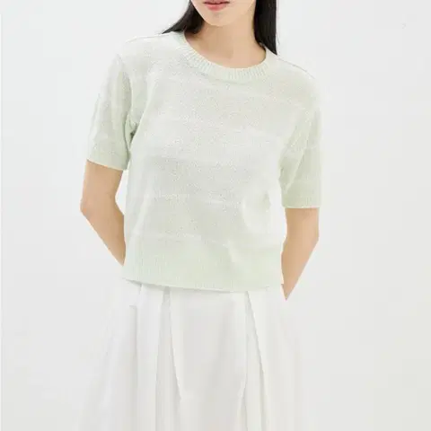 스파오 크롭 부클 스트라이프 반팔니트 s 연두색