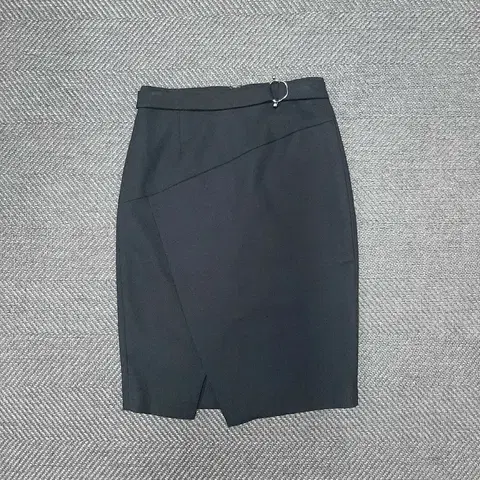 지고트 블랙 랩 스타일 스커트