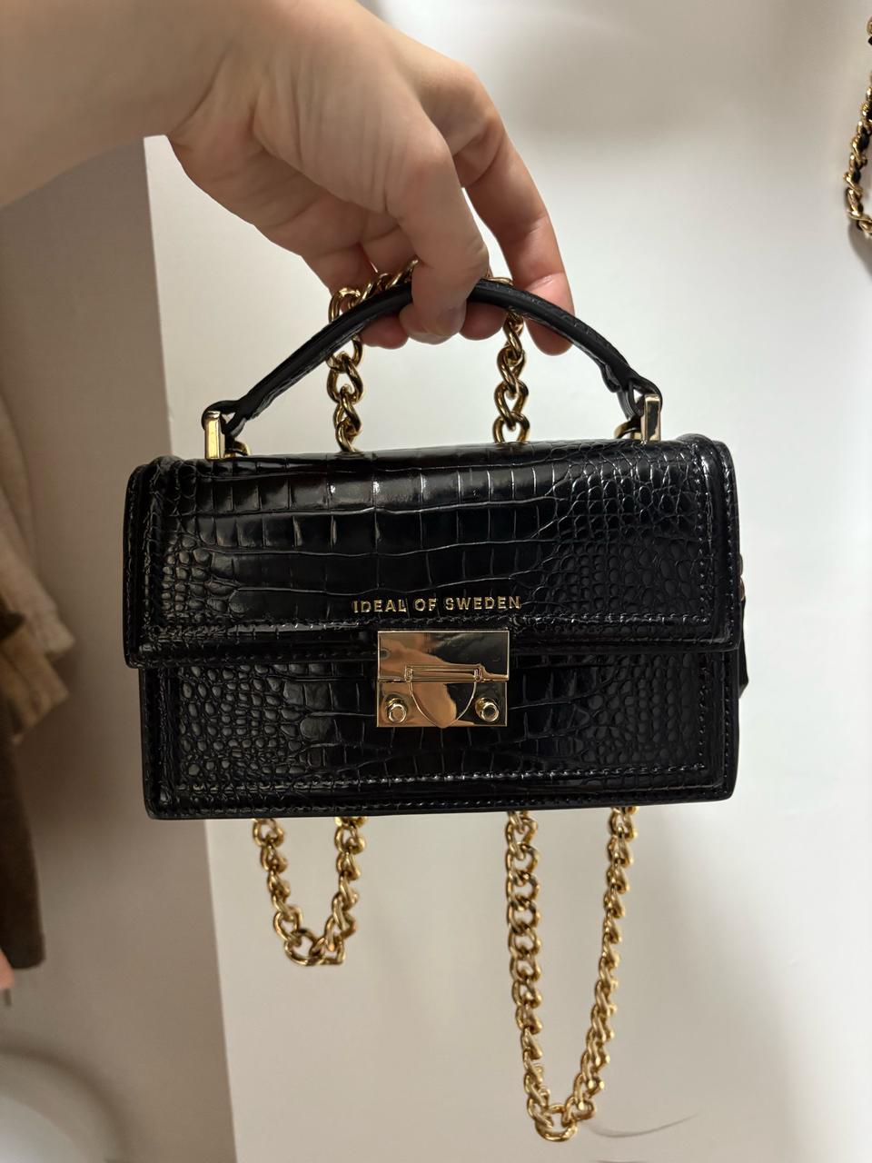 Ideal of Sweden 블랙  미니 체인백