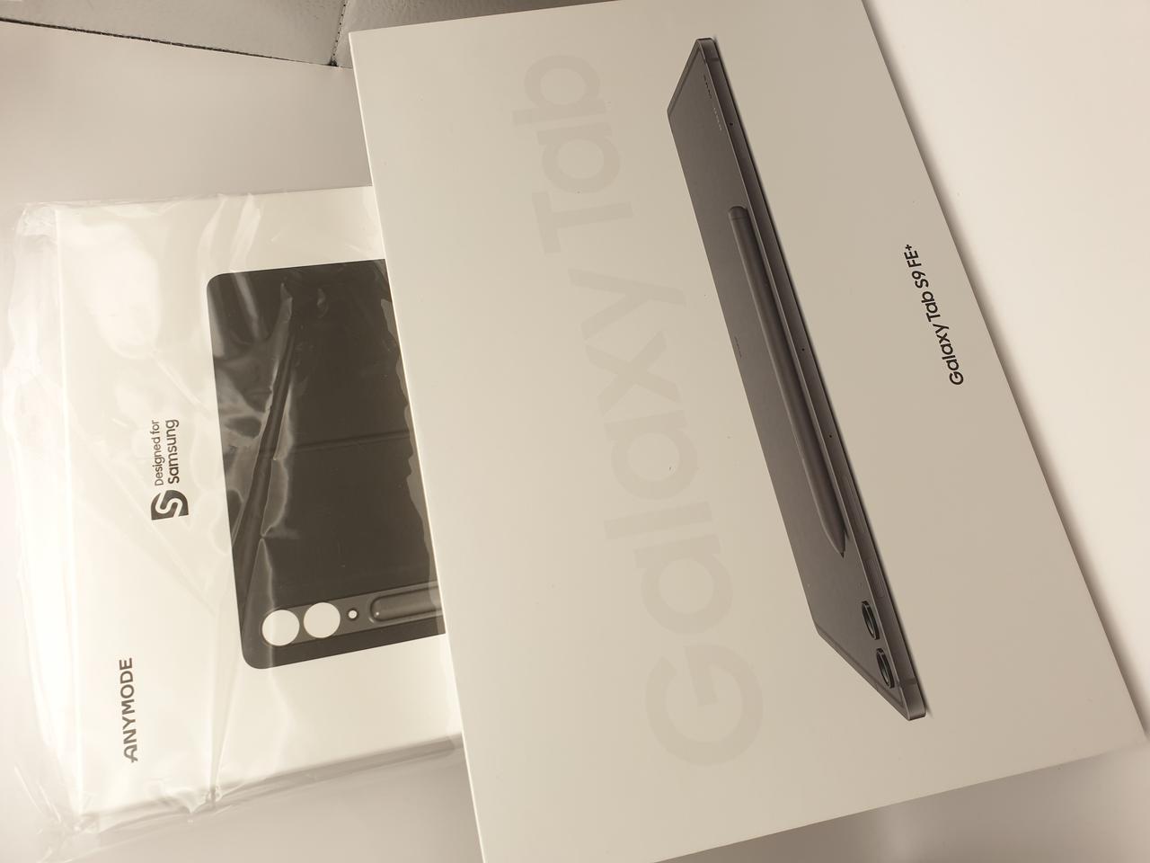 갤럭시탭S9FE+ WIFI (X610) 그레이 128G 미개봉+스탠딩커버