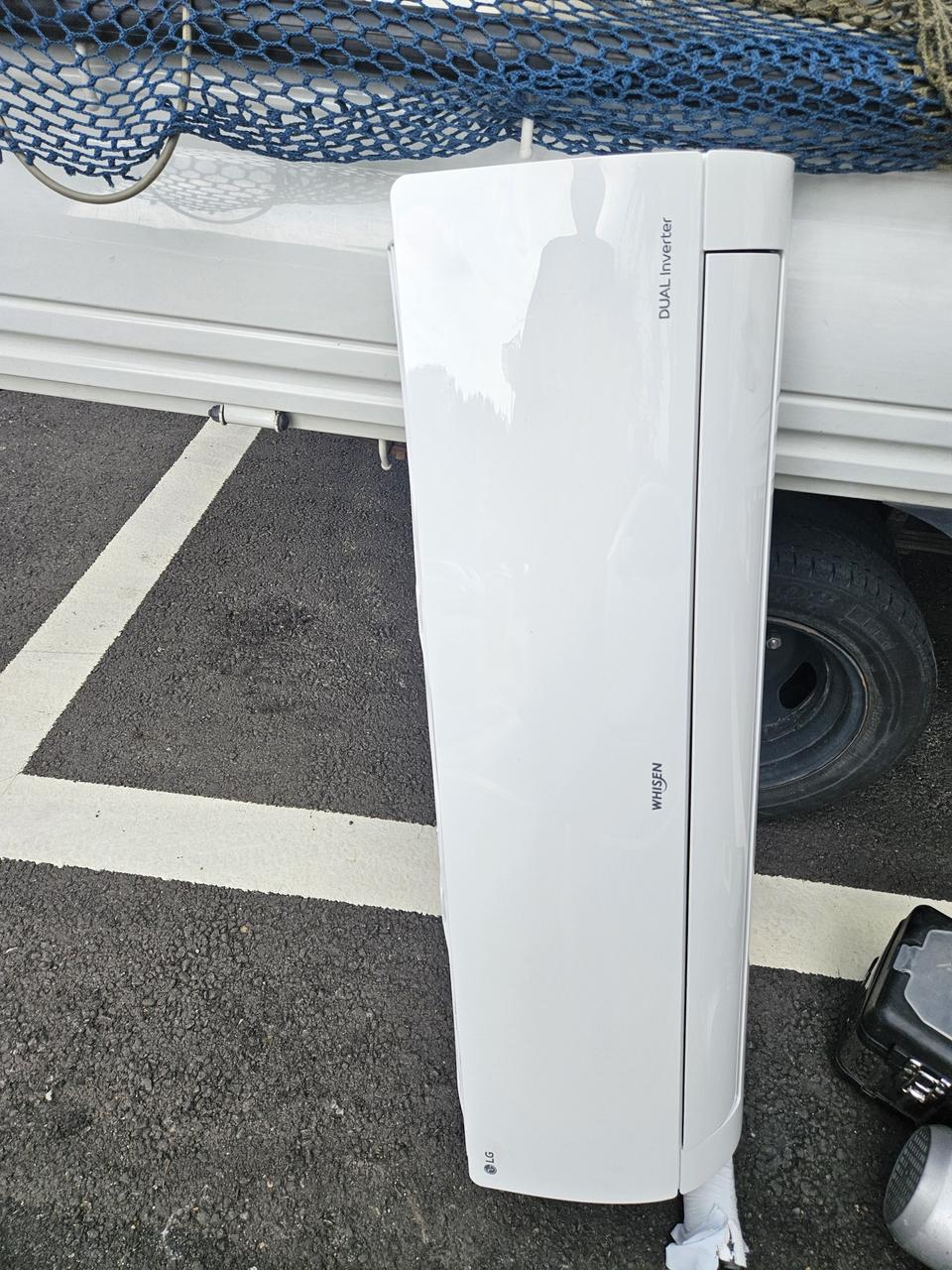 엘지11평 벽걸이인버터 냉난방기 팝니다