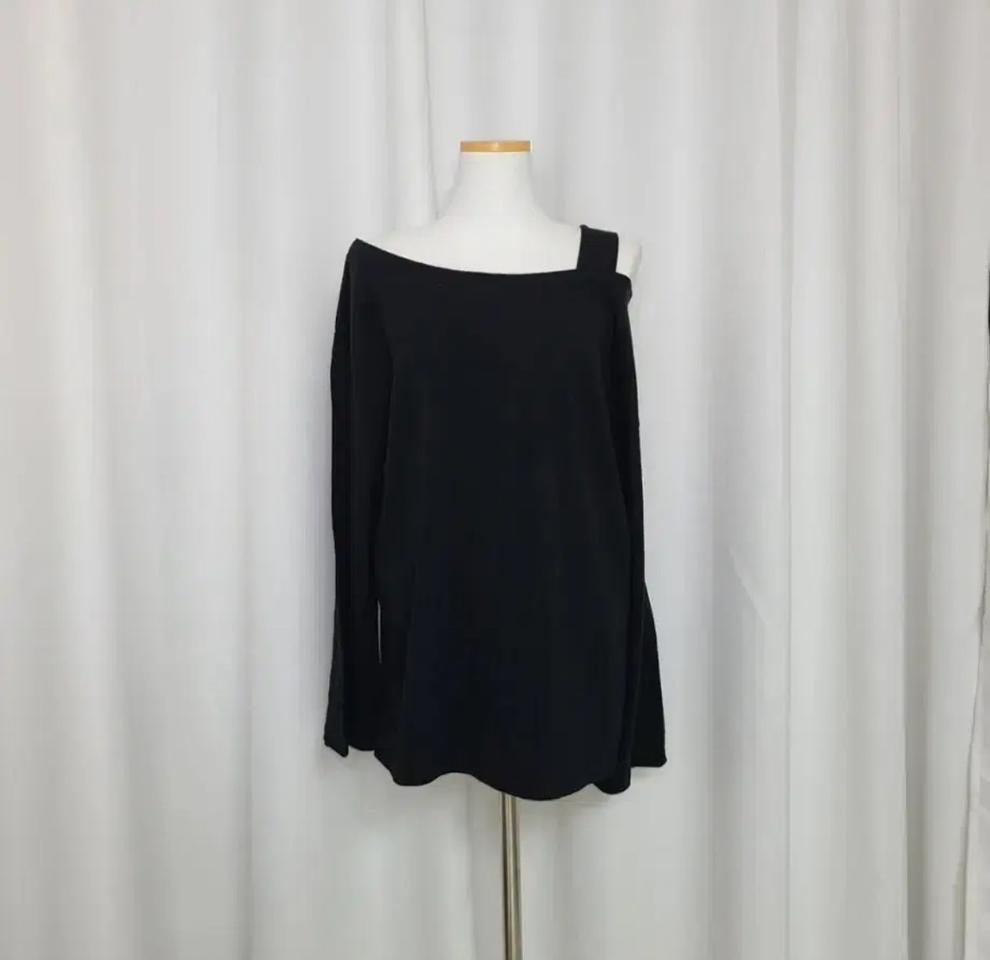 오프숄더 티셔츠