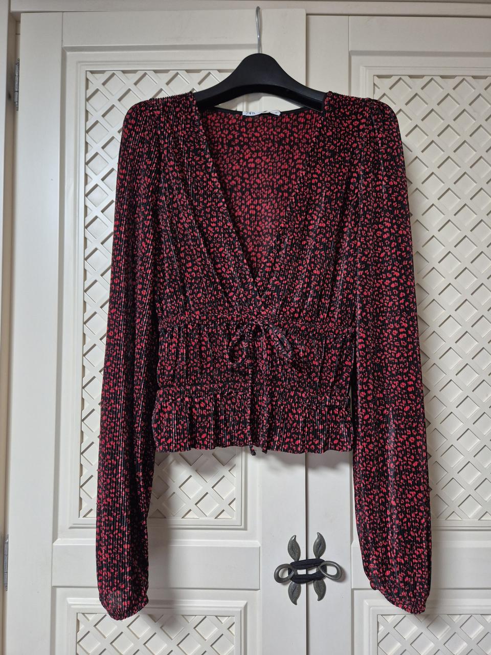 ZARA 플리츠 블라우스(새상품)