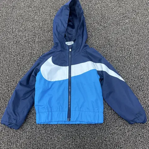 나이키 키즈 후드 자켓 점퍼 90사이즈