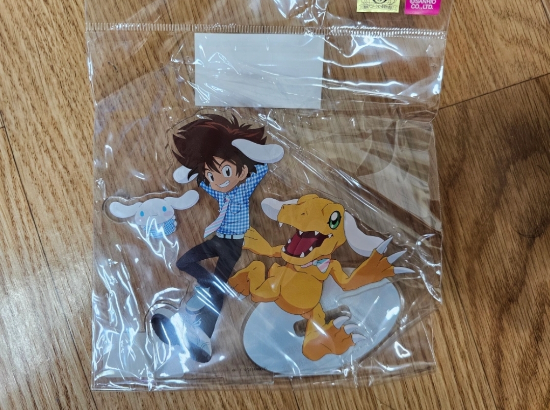 한정판 디지몬 산리오 콜라보 아크릴스탠드