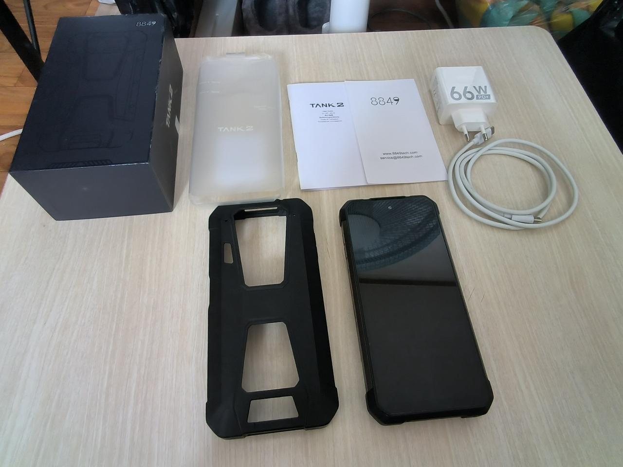 유니허츠 탱크2 러기드폰