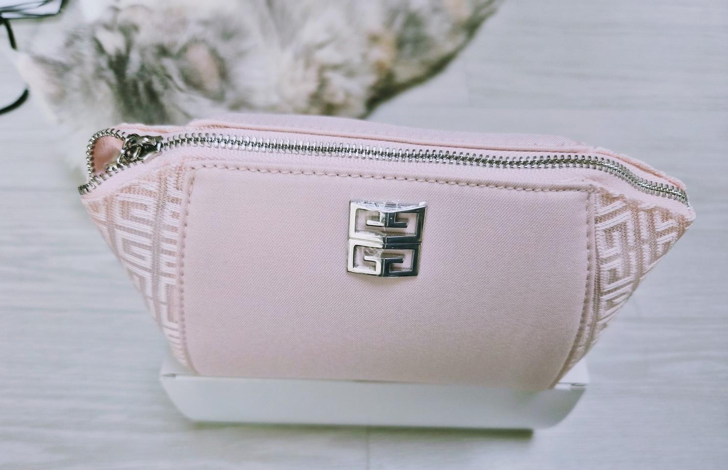 지방시 핑크 파우치(새상품)