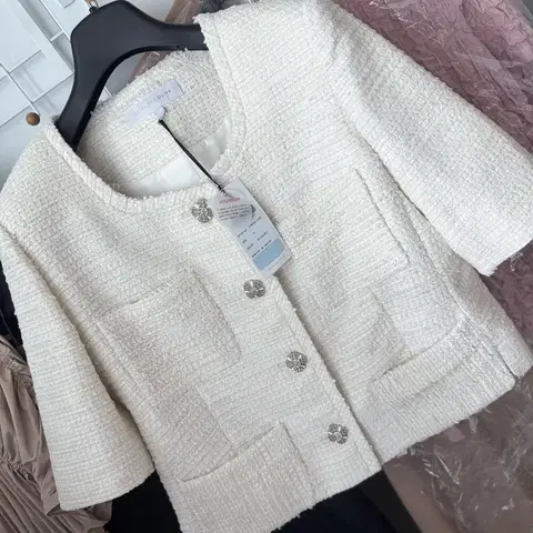 택새상품_30만원] 올리브데올리브 스퀘어넥여성자켓 하객룩