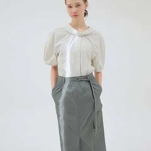 택새상품_18만원] 온앤온 단종 밴딩 롱스커트 카키 오피스룩