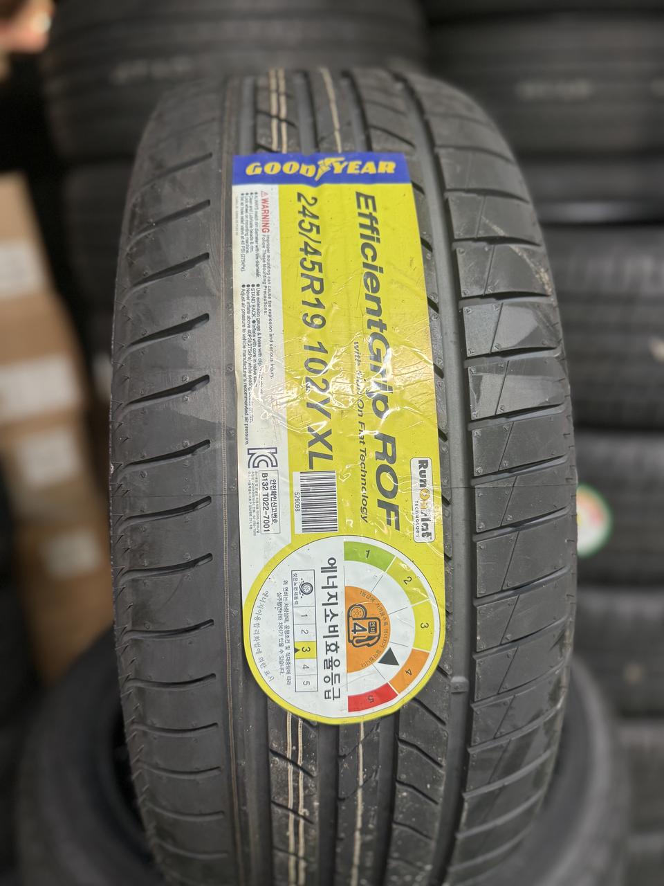 2454519 245 45 19 굿이어 이피션트그립 ROF 런플랫 판매