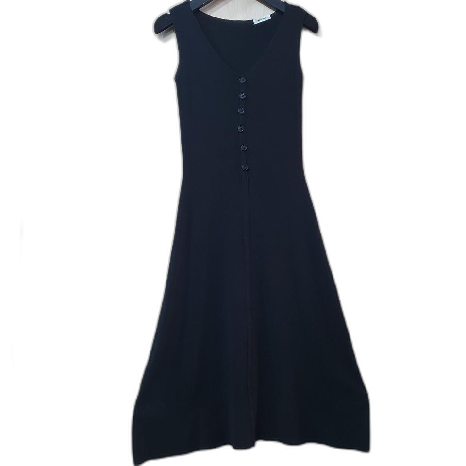 민소매 브이넥 블랙 니트원피스F