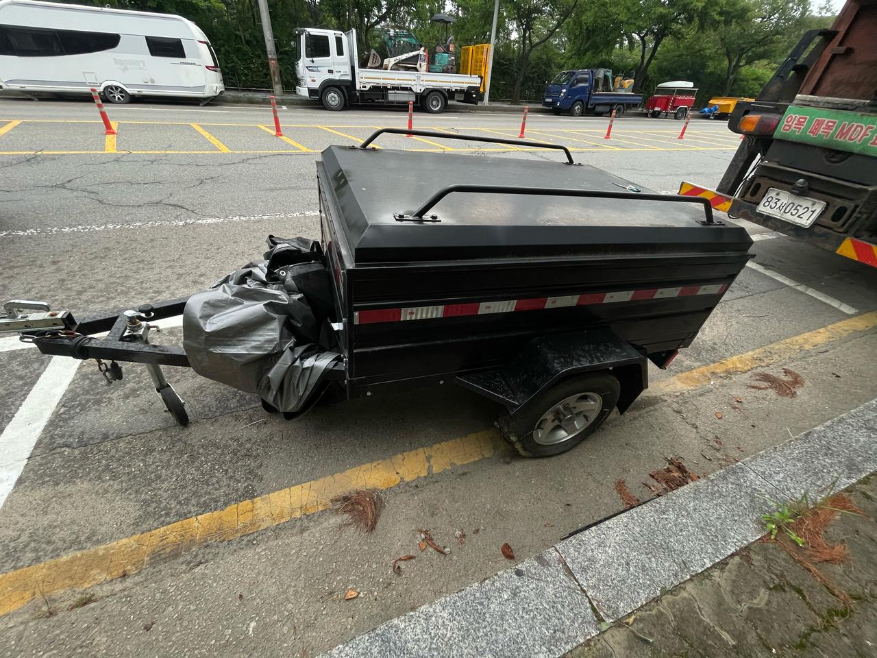 캠핑 트레일러 1.9m x 1.38m 블랙 덮개형