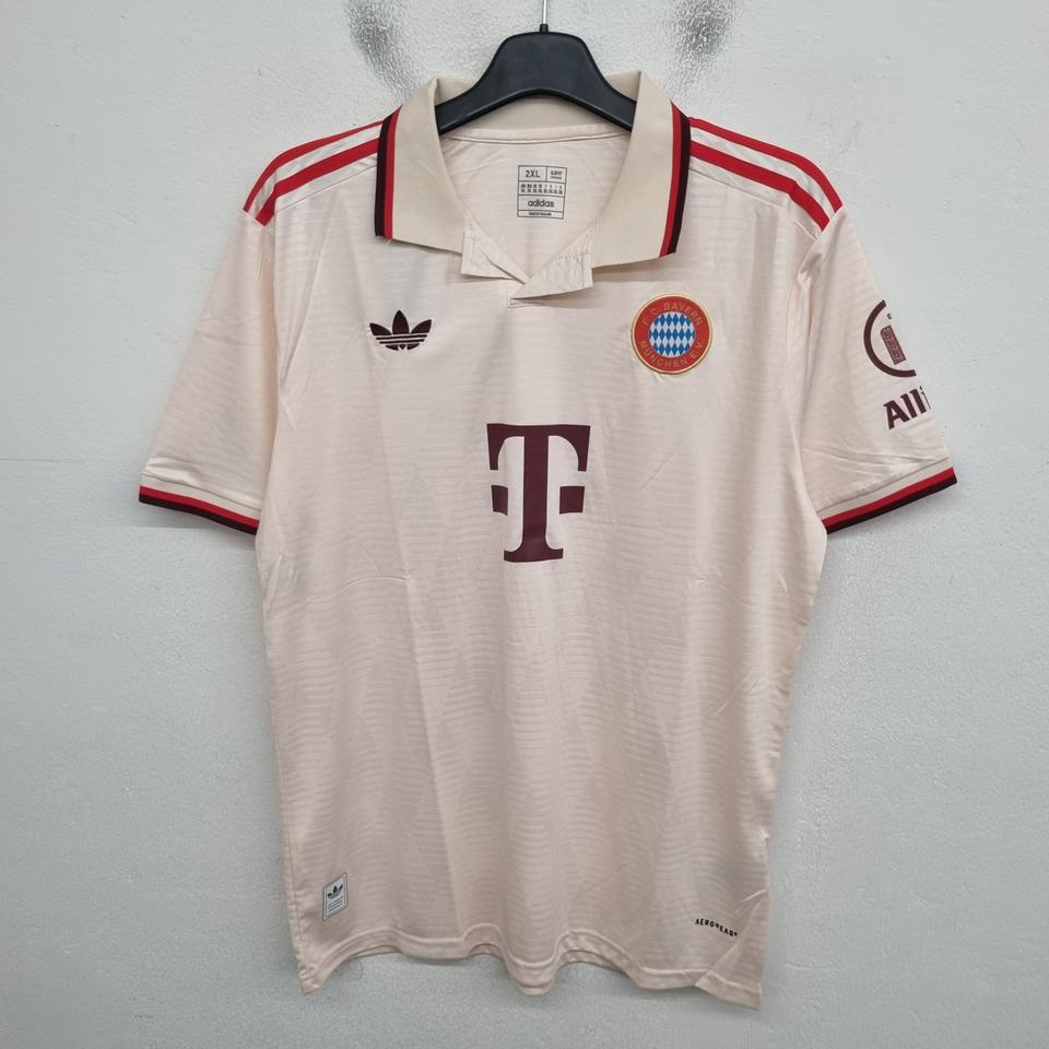 바이에른 뮌헨 축구 유니폼