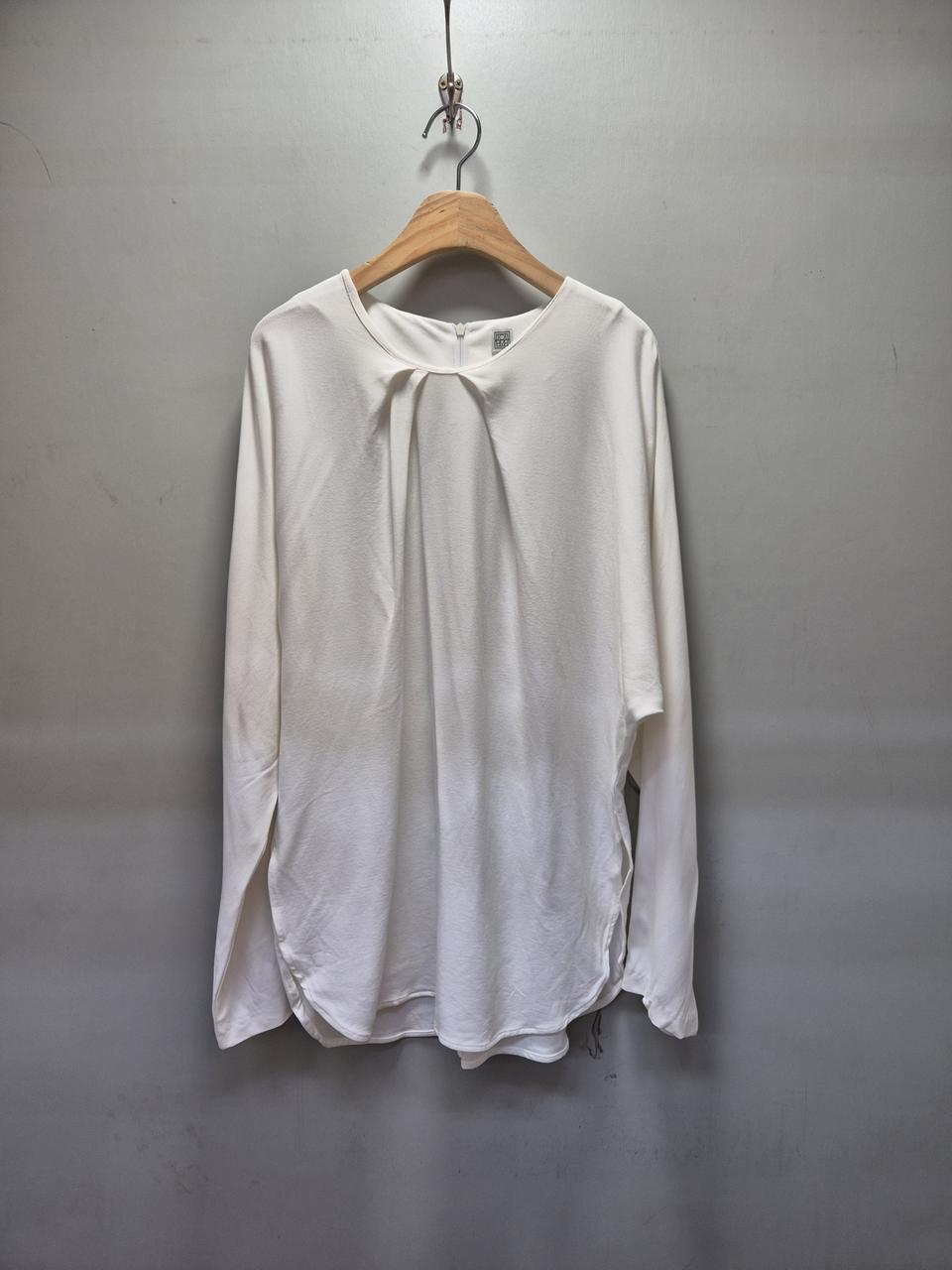 TOTEOM 토템 블라우스