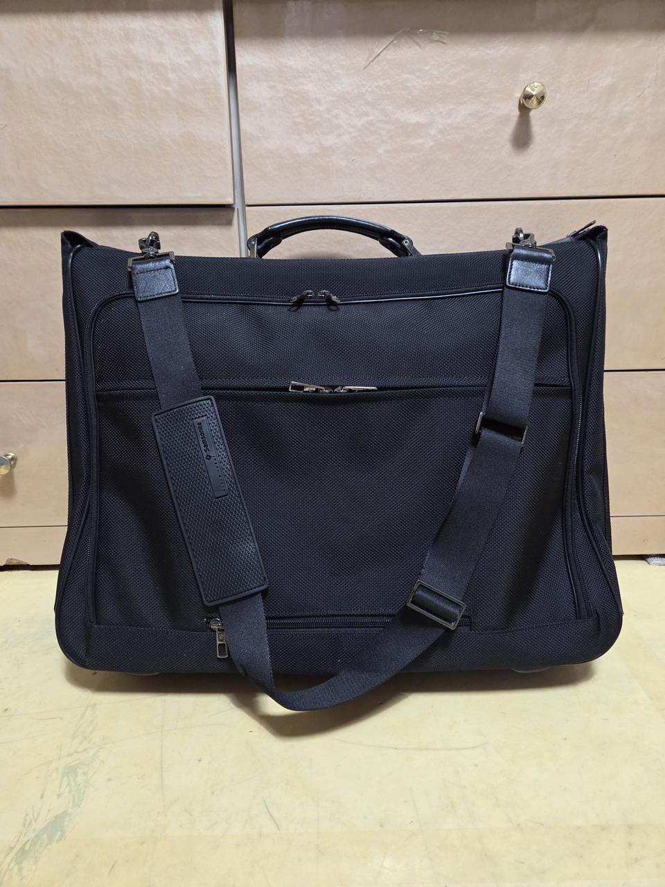 쌤소나이트 정품 수트케이스 거의새제품