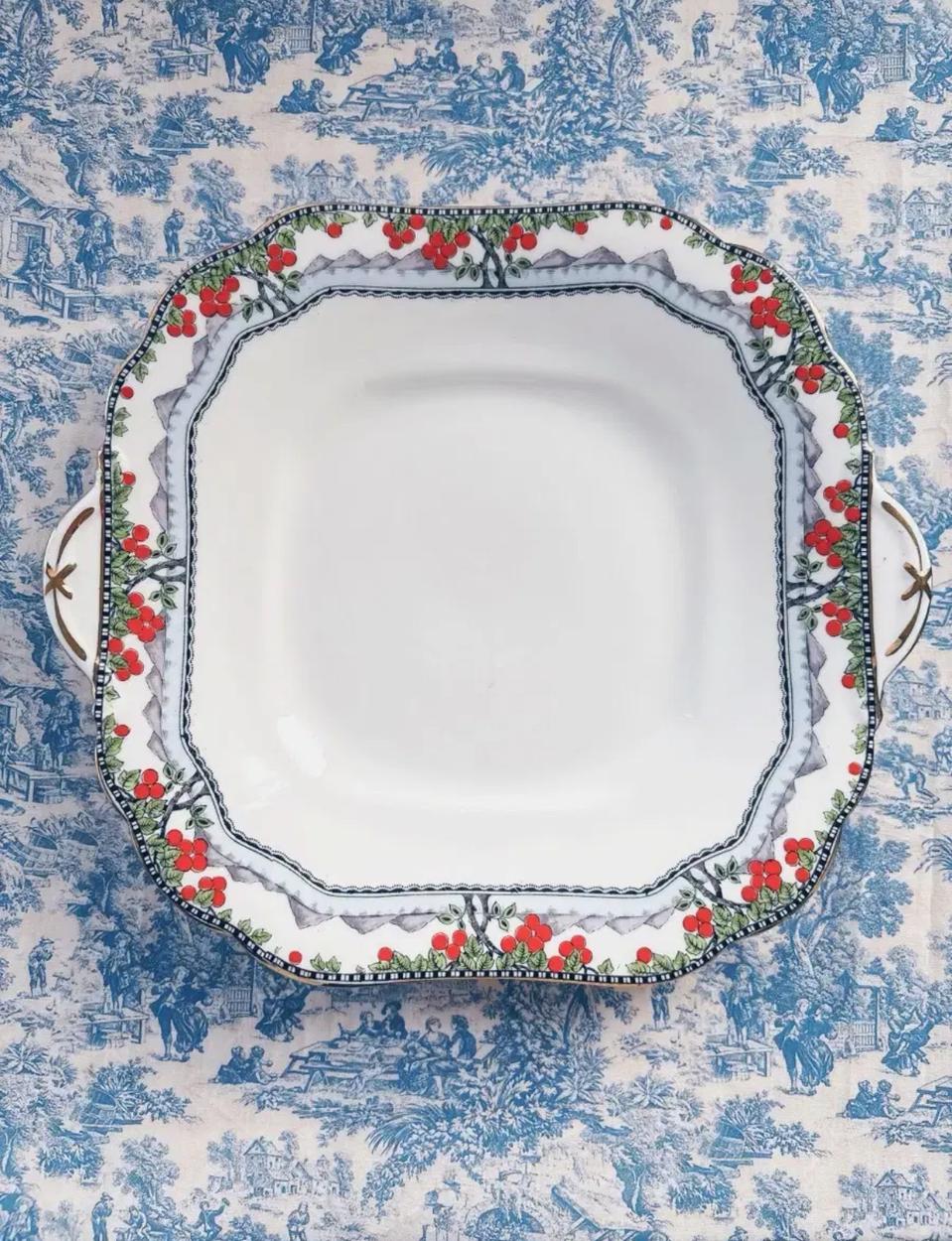 영국 올드 앤슬리 핸드페인티드 귀달이 케이크접시