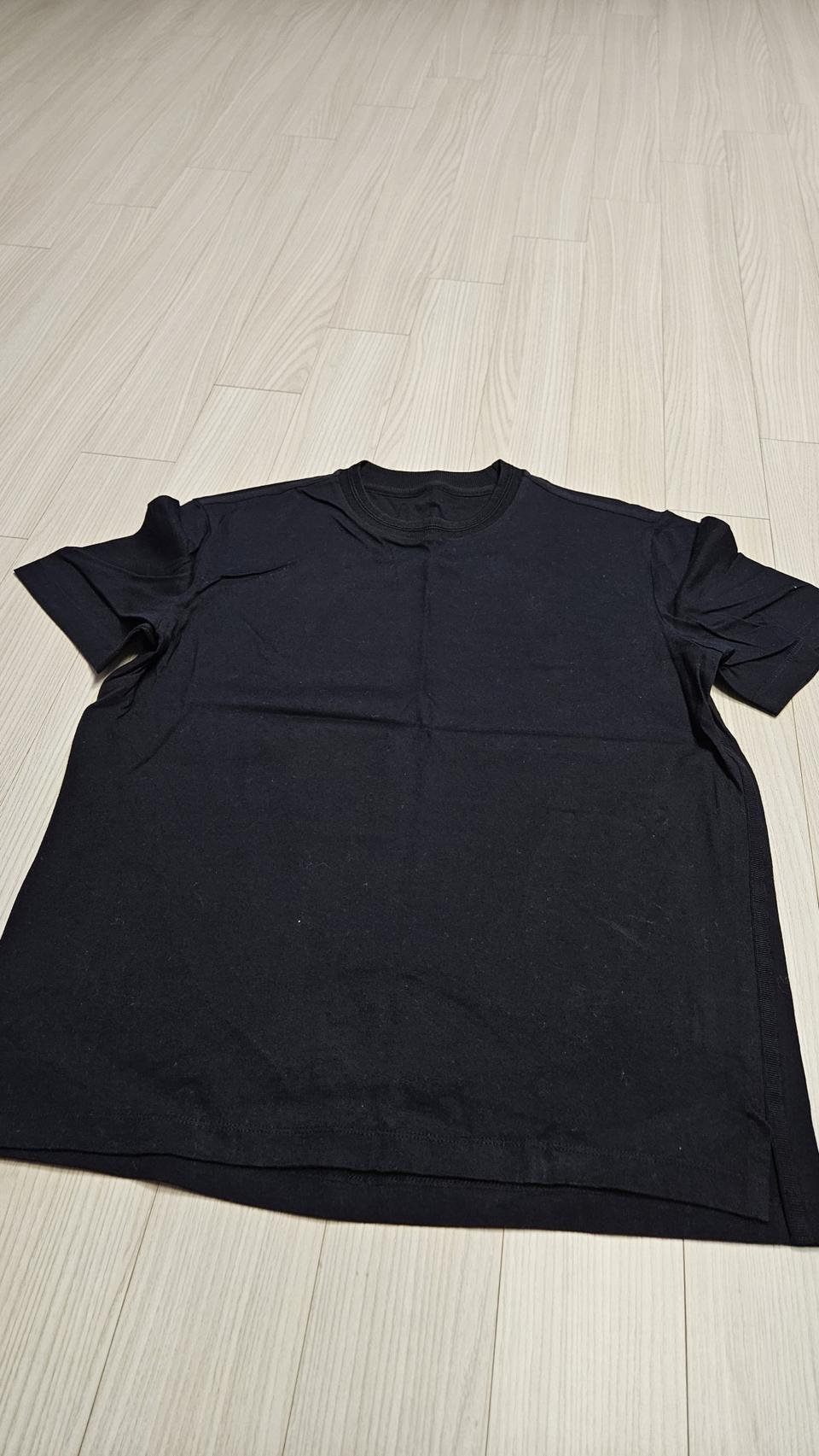 시스템옴므 올블랙 반팔