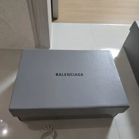 발렌시아가 신발 박스 (빈 박스)