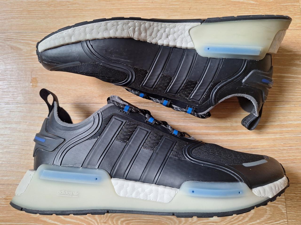 아디다스 NMD V3 노마드 정품 운동화 러닝화