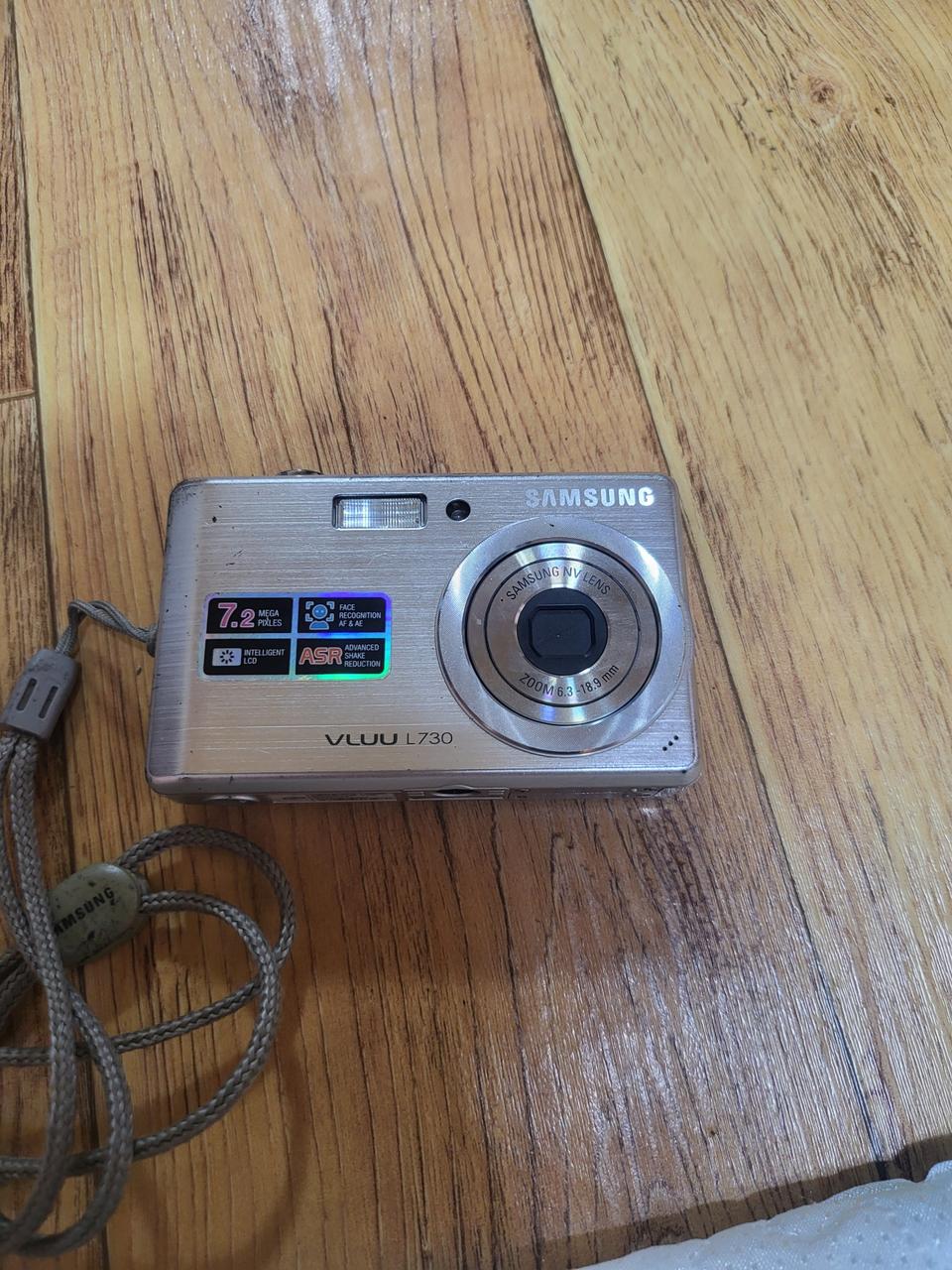 삼성 VLUU L730 디지털 카메라 팔아요