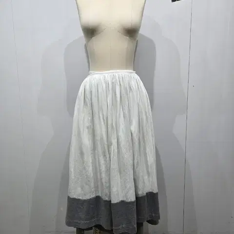 꼼데가르송 배색 랩 롱 스커트