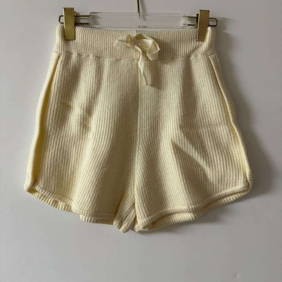 새상품 여자 니트 반바지 (아이보리)
